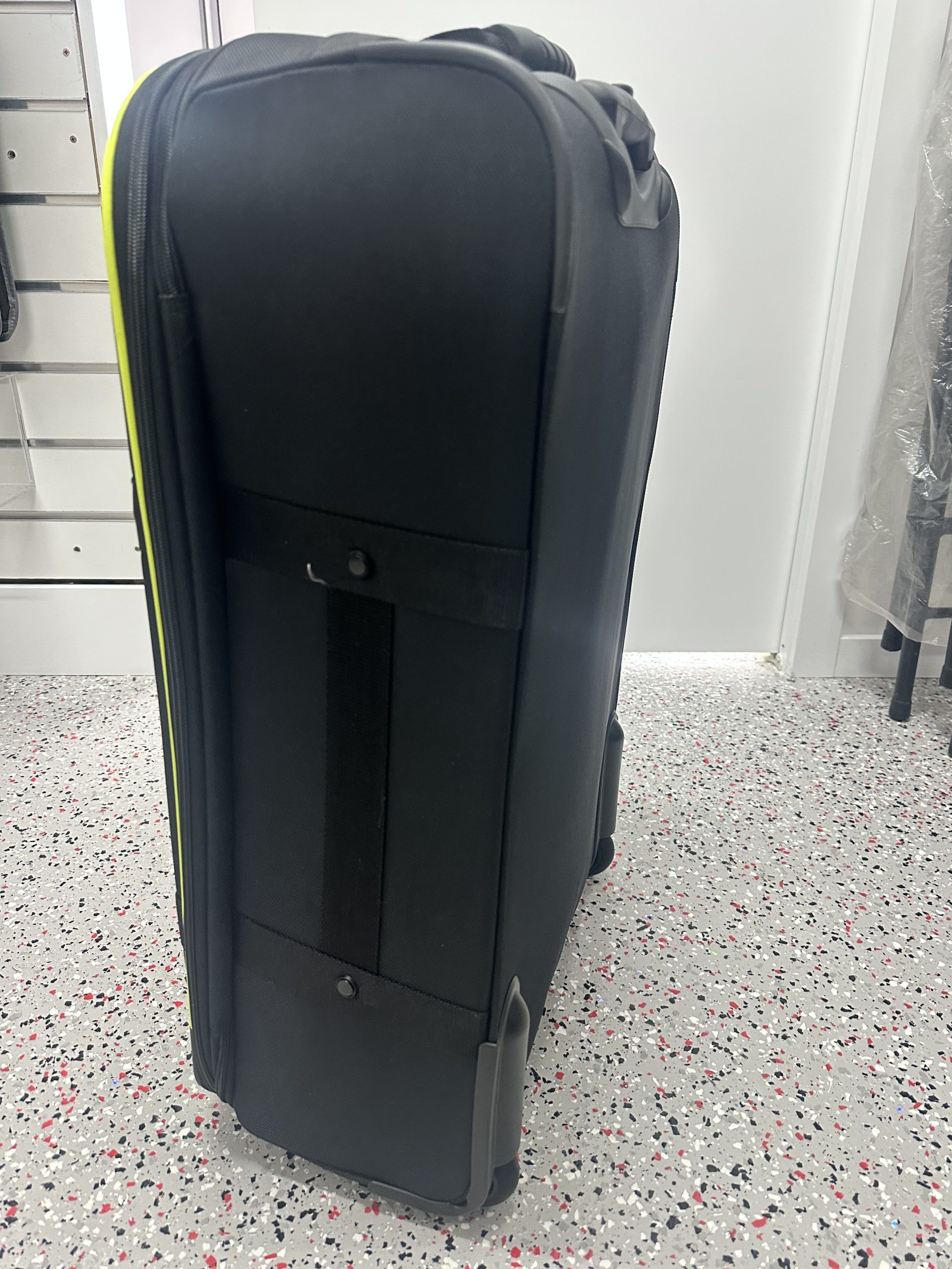 OMP SUITCASE